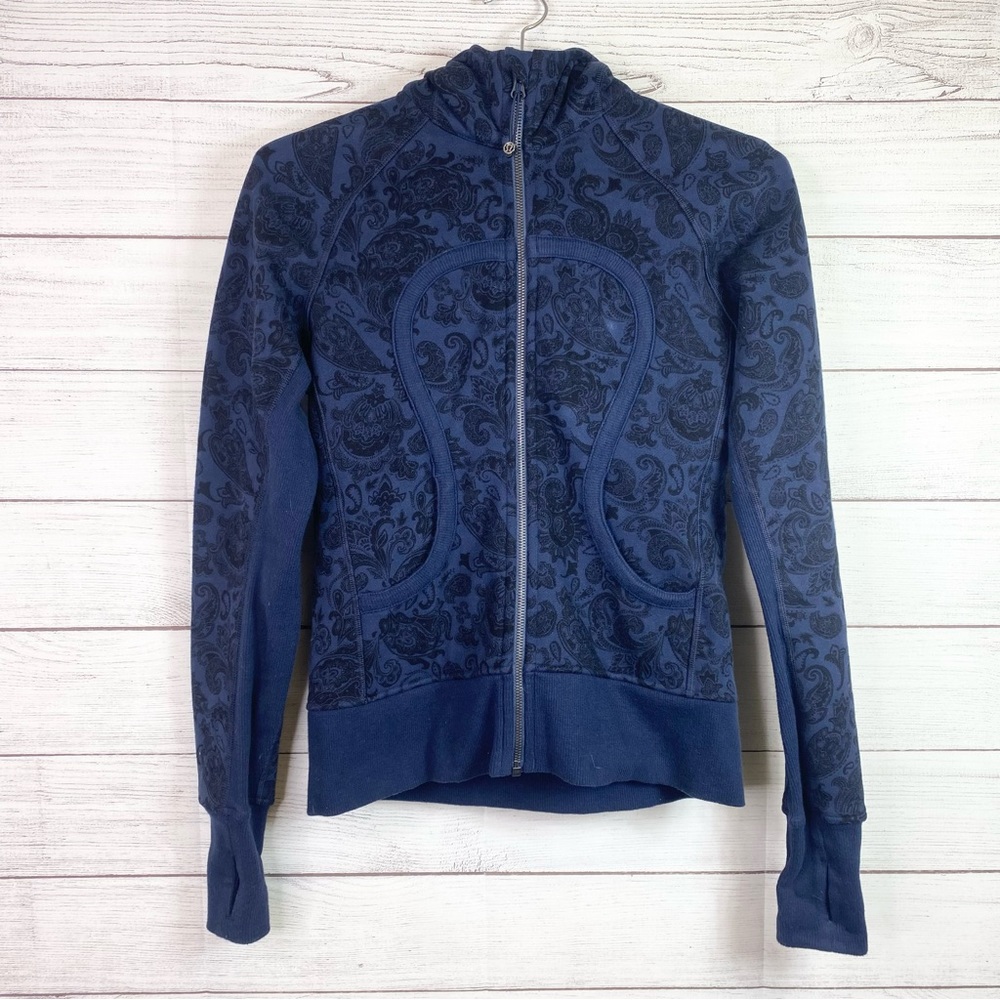 Woman’s Lululemon Athletic scuba Full Zip Hooded Jacket Size 6